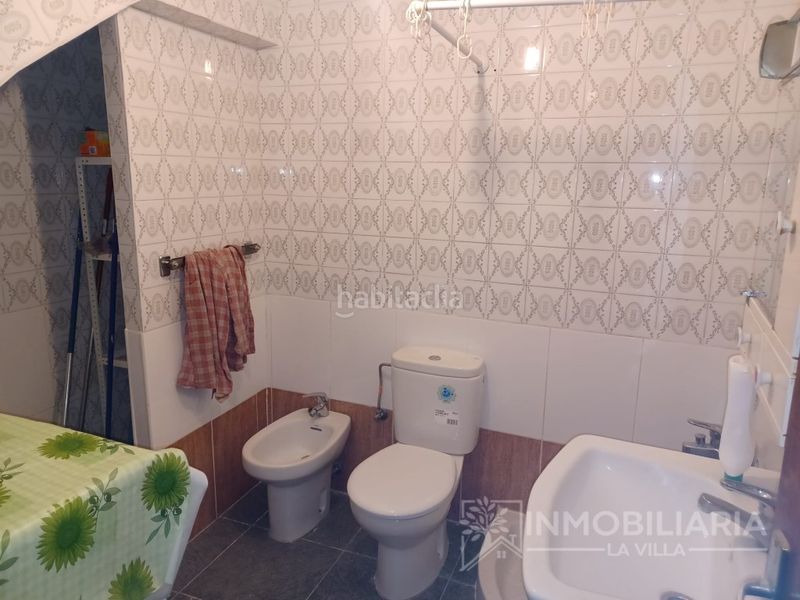 Foto 009879cb-edef-41ef-9145-cf078ca22268. Casa amb aparcament a Alozaina