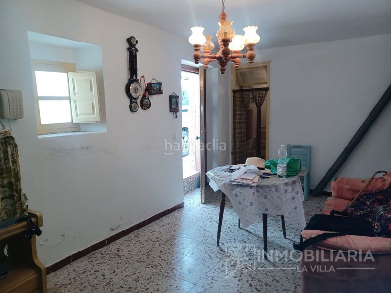 Foto 482d7575-3346-49d4-97c5-d23db93218e8. Casa amb aparcament a Alozaina