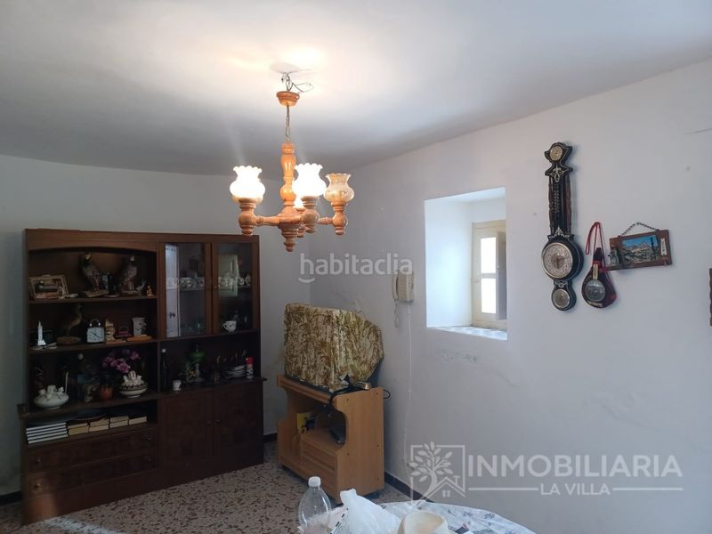 Foto 6adef456-9209-4ddc-9ee0-5816d95d7a10. Casa amb aparcament a Alozaina