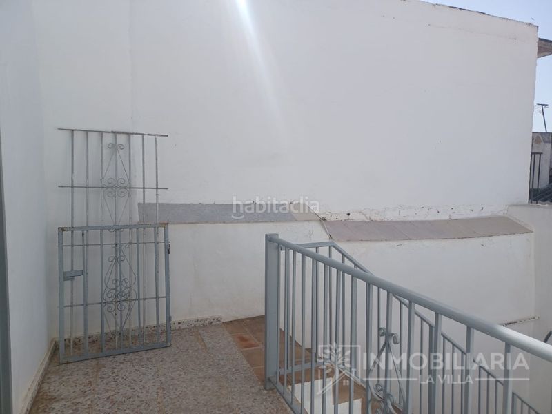 Foto cc127a2f-ba6a-4f38-b1c1-6daa73fa676b. Casa amb aparcament a Alozaina