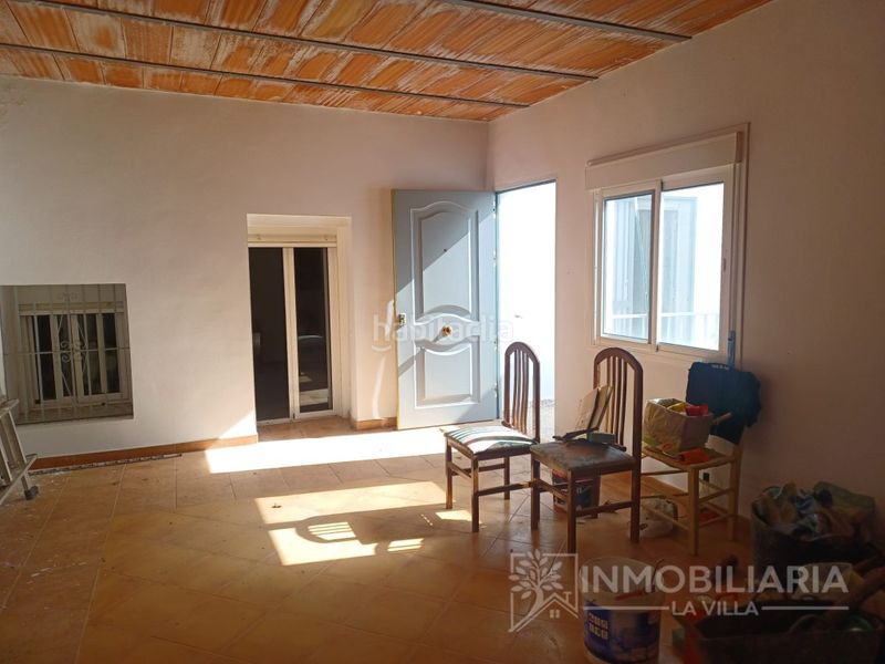 Foto e6513257-bf12-4856-9868-33676f3d0b91. Casa amb aparcament a Alozaina