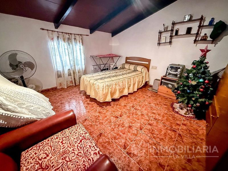 Foto 50aa8231-0acc-4517-852d-642474857324. Masia amb aparcament a Álora
