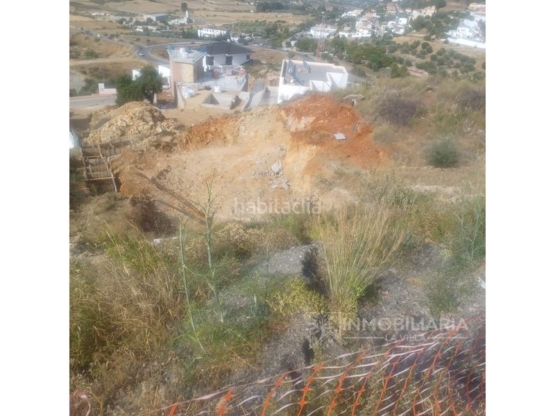 Foto ebe19527-e7c4-4207-96d8-a8d4d9f1b2a8. Terreny residencial a Coín