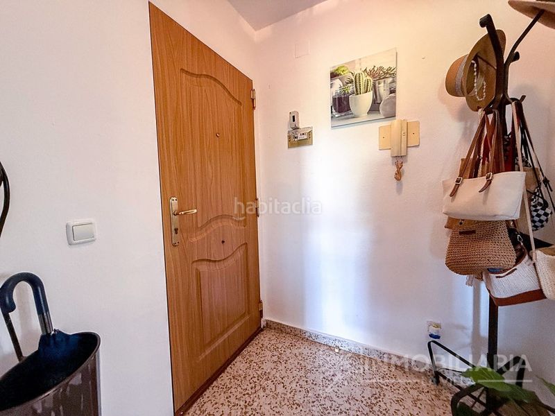 Foto a7de83e5-2ef9-468a-a3e0-ee2abcfe0f3a. Pis a Coín