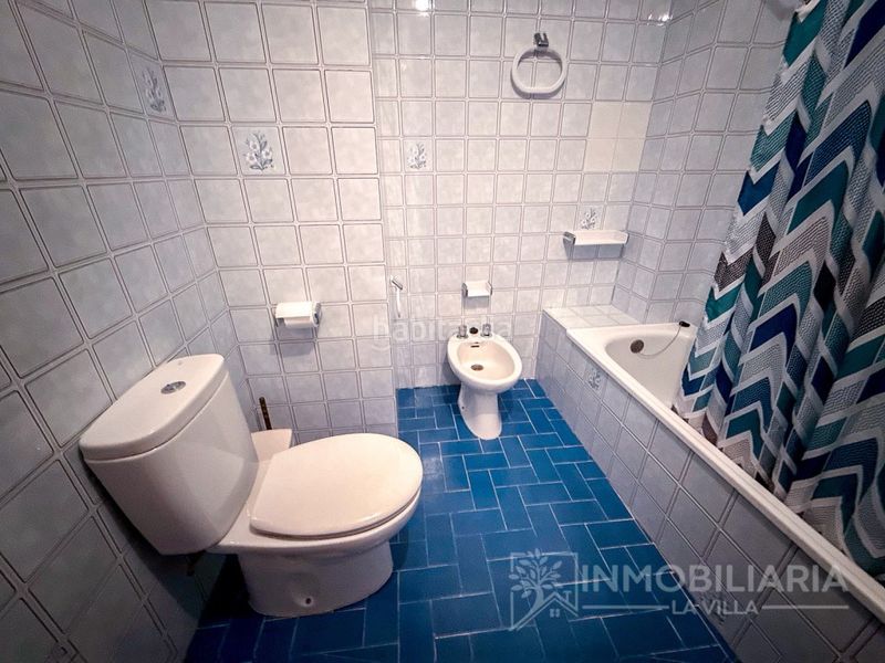 Foto ad847f82-731a-4582-98b2-b491b49204e2. Pis a Coín