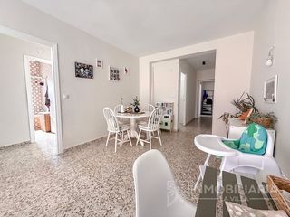 Miete Etagenwohnung  Calle general rincon. Piso 3 habitaciones alquiler coín