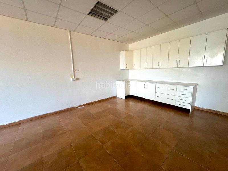 Foto ee5ef13f-4e4b-4440-aa1e-f046f2815049. Geschäftsraum in avenida del puerto 12 in Puerto Deportivo Guardamar del Segura