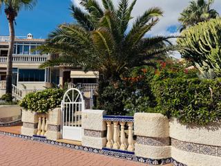 Casa adossada a El Moncayo - El Pòrtic. Bonito adosado en primera linea de la playa