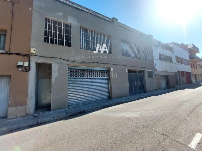 Foto a99114a1-7586-46d0-8488-d6f5527a6333. Parking voiture dans Llevant Igualada