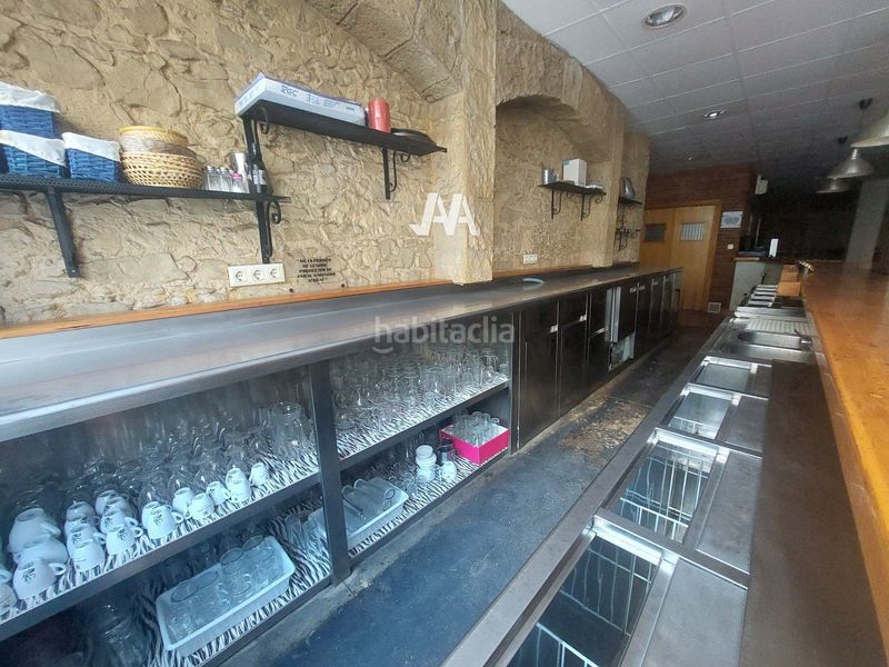 Foto 5acb0052-c563-4259-9f0b-e3c6d43b05c7. Local comercial a Vilanova del Camí