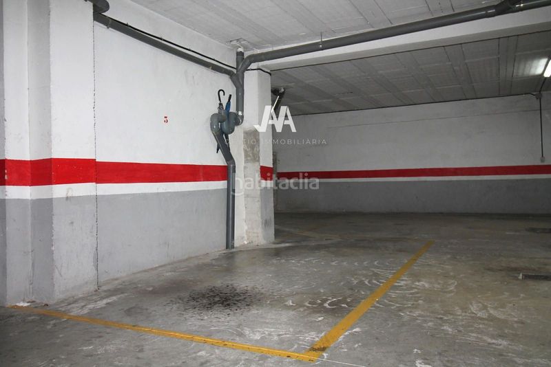 Foto 5a956eb0-a571-4a04-b8d9-cb36a7f37640. Aparcament cotxe a Òdena