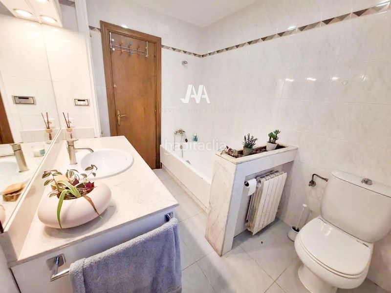 Foto 2cae71ad-dc97-4347-9855-dec03bf22cea. Xalet amb calefacció aparcament piscina a Sesoliveres-Pla de la Massa Igualada