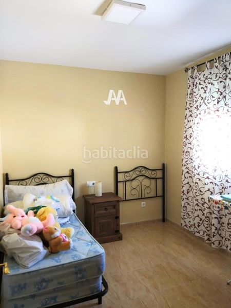 Foto 0b924dcd-80bd-477b-ab31-307abdeda8e7. Casa adossada amb aparcament a Posadas