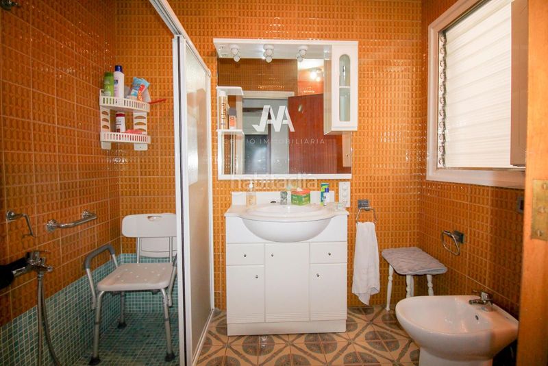 Foto 0a317123-ea3a-40d0-9d32-8ec5bf093d82. Casa adossada amb calefacció aparcament a Vilanova del Camí