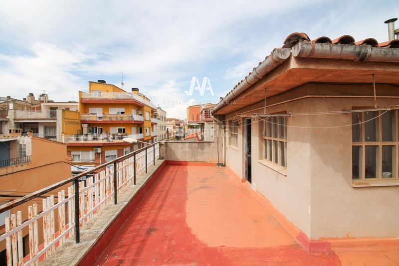 Foto 30379ee2-d124-4b61-a0d7-f6cbdcd2b364. Casa adossada amb calefacció aparcament a Vilanova del Camí