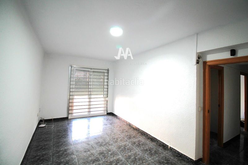 Foto da494f77-4e89-4b1f-b12a-71113054f03f. Pis a Llevant Igualada