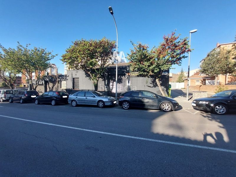 Foto 204ef7d1-f3b7-4fd8-bb66-1e6bf0ecd395. Local comercial a Llevant Igualada