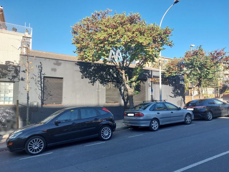 Foto ff7eb5a1-bd03-4092-aa07-57b2dfa6f014. Local comercial a Llevant Igualada