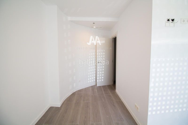 Foto 4c7d1771-572e-4017-ba7c-3d3ba41fcf27. Duplex con riscaldamento parcheggio in Poble Sec Igualada