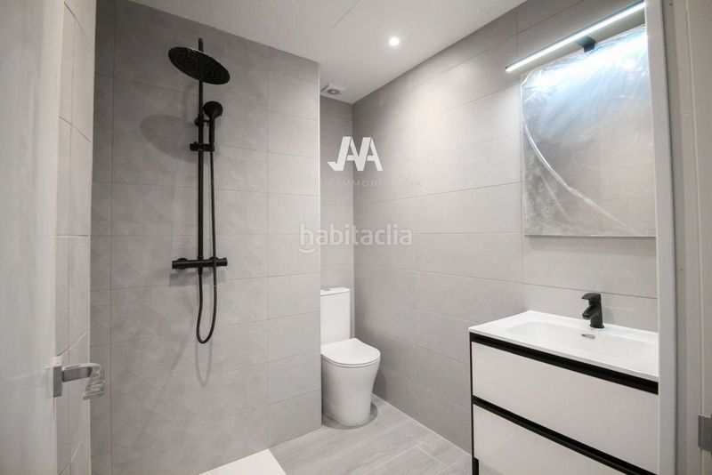 Foto d93b6d00-fd07-476b-9e9a-63b8ba60fbd6. Duplex con riscaldamento parcheggio in Poble Sec Igualada