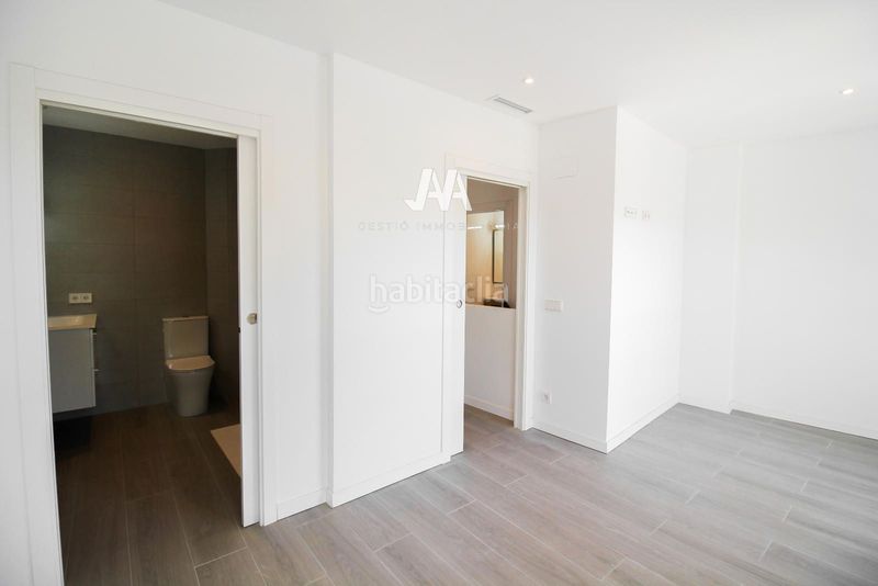 Foto 8b37bf31-7b48-4dc3-ab5a-16517e2f3c83. Dúplex  obra nueva en Poble Sec Igualada