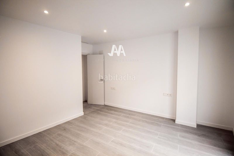 Foto 0ef91fbe-b307-45bd-9525-9eca72e09e48. Dúplex amb calefacció aparcament a Poble Sec Igualada