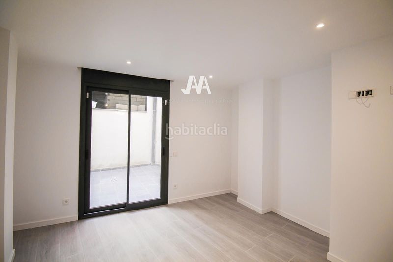 Foto 3ca1dc5e-c7e9-4f9c-b8be-a16550151067. Dúplex amb calefacció aparcament a Poble Sec Igualada