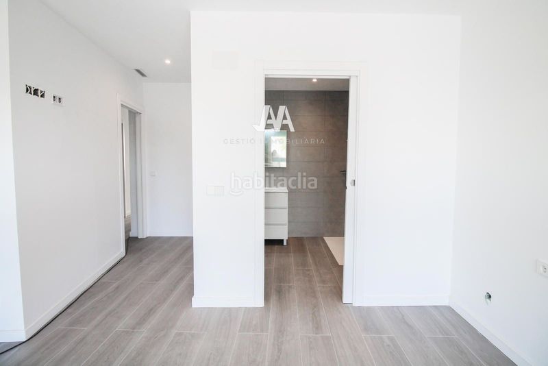 Foto 4728bff3-e1bc-458e-92c1-13b6da49083b. Dúplex amb calefacció aparcament a Poble Sec Igualada