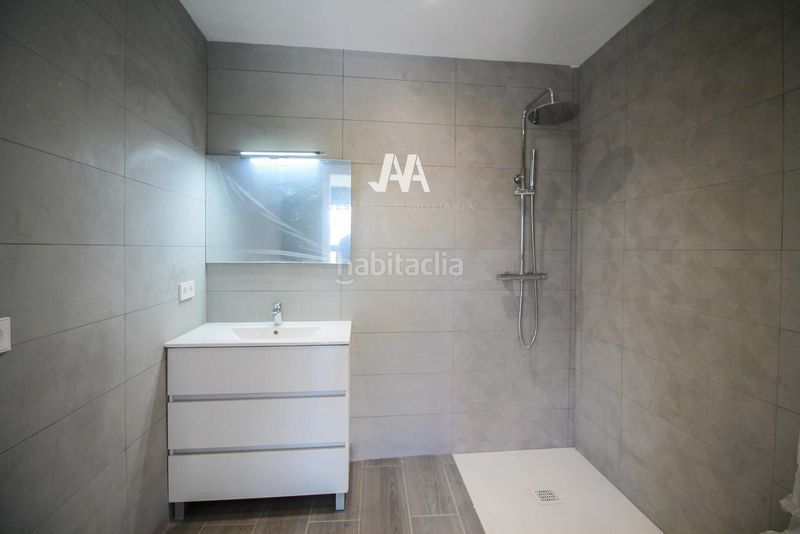 Foto 64039da3-f6ce-4664-b48f-b24bd9385b18. Dúplex amb calefacció aparcament a Poble Sec Igualada