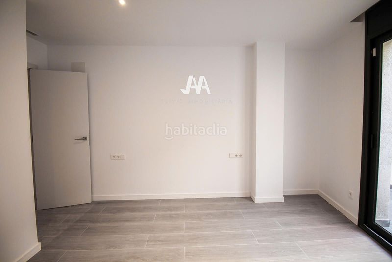 Foto 744c469f-8a19-4aa2-a0ae-c4659e652923. Dúplex amb calefacció aparcament a Poble Sec Igualada