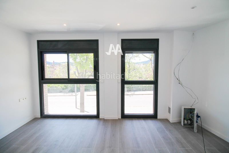 Foto feb5d5b3-8085-4d99-b40d-824e31873b2e. Dúplex amb calefacció aparcament a Poble Sec Igualada