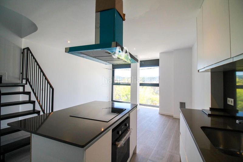 Foto 349bf057-8bce-4981-9ad3-e2fa604c198a. Dúplex amb calefacció aparcament a Poble Sec Igualada