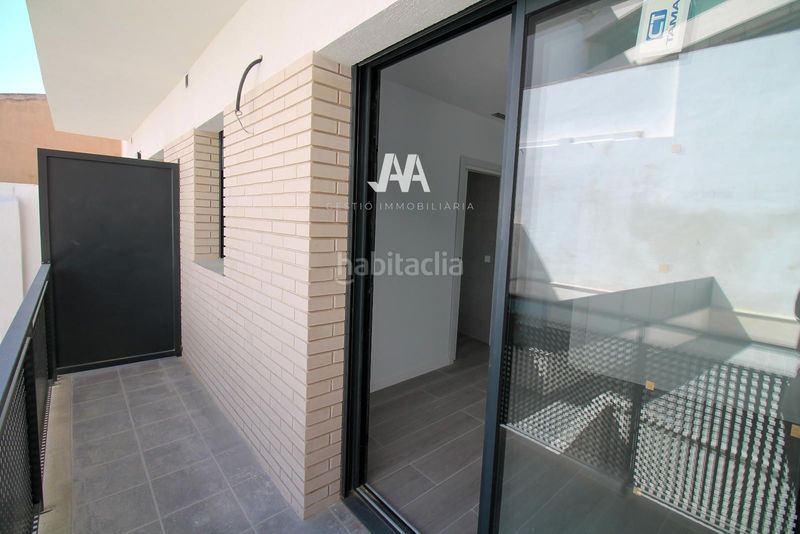 Foto 63b5159a-ac08-4ffc-8778-3a68c590fd21. Dúplex amb calefacció aparcament a Poble Sec Igualada