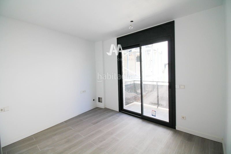 Foto 50e5e24b-d9f1-42e2-bfe8-c558572f20ff. Duplex con riscaldamento parcheggio in Poble Sec Igualada