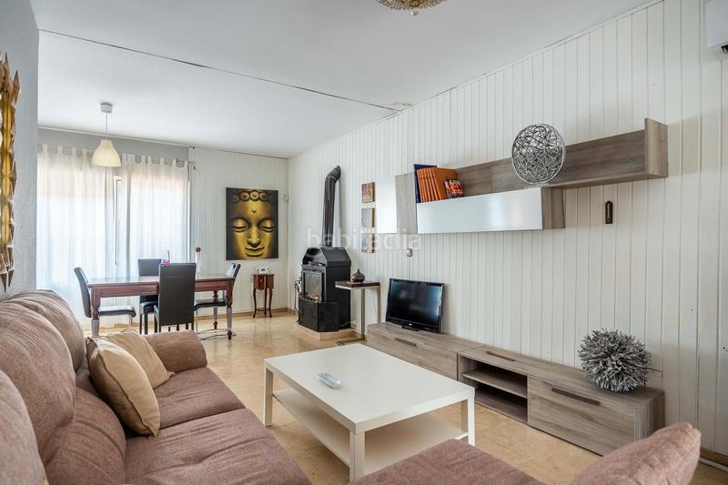 Foto 10a16291-c377-429f-8f58-6b7e54423be7. Xalet amb xemeneia calefacció aparcament piscina a Montequinto