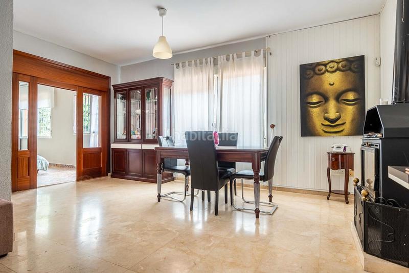 Foto 1c2b239f-48e2-4fd9-a83e-0f549374c7d2. Xalet amb xemeneia calefacció aparcament piscina a Montequinto