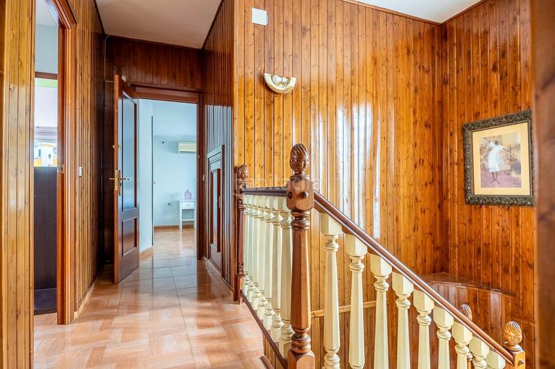 Foto 305e79a7-3970-49b4-958d-411d5d553cbd. Xalet amb xemeneia calefacció aparcament piscina a Montequinto