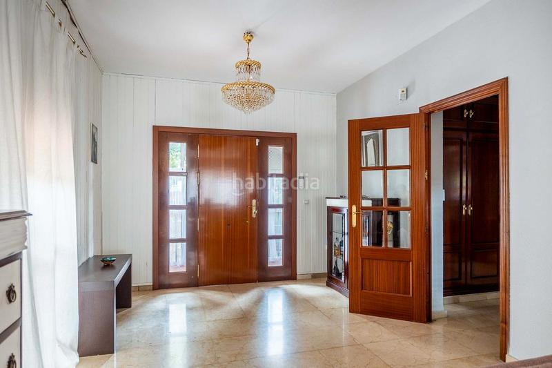 Foto 9cc14a6d-4e90-46aa-8c37-ffae8e3adf89. Xalet amb xemeneia calefacció aparcament piscina a Montequinto