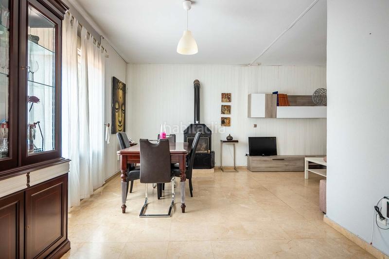 Foto 9e3093d5-e98d-433a-b8c4-9fb24c9ea394. Xalet amb xemeneia calefacció aparcament piscina a Montequinto