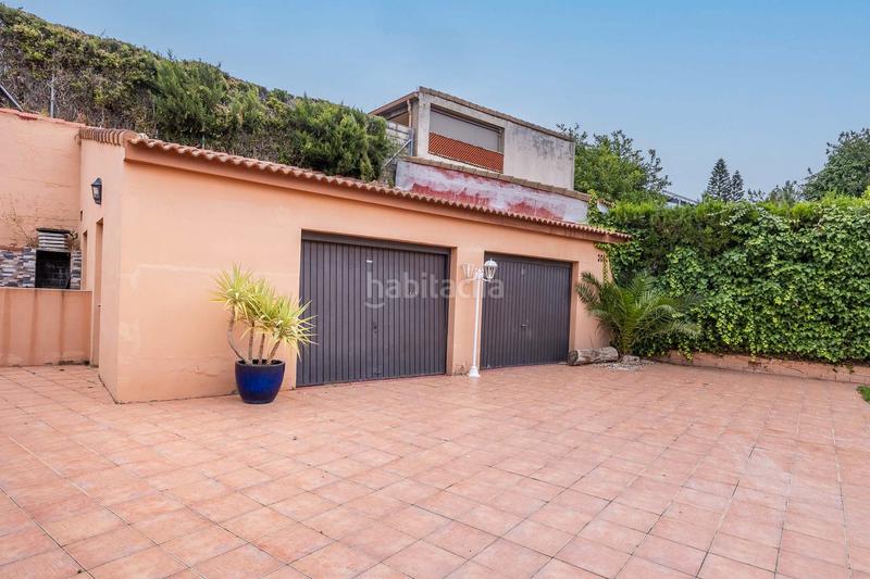 Foto dc49170f-4b8f-40ef-bb60-19654b0d83e2. Xalet amb xemeneia calefacció aparcament piscina a Montequinto