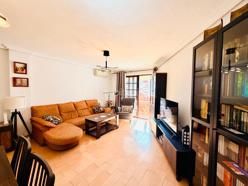 Foto 63b9be40-157d-450c-9d54-f380d4ddf295. Appartamento con piscina in Sta. Aurelia - Cantábrico - Atlàntico - La Romería Sevilla