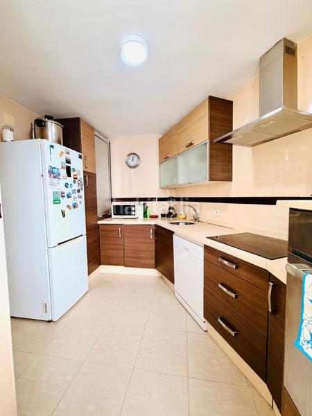 Foto 98e84bd9-a5e9-4e71-ab92-99e859d82d49. Appartamento con piscina in Sta. Aurelia - Cantábrico - Atlàntico - La Romería Sevilla