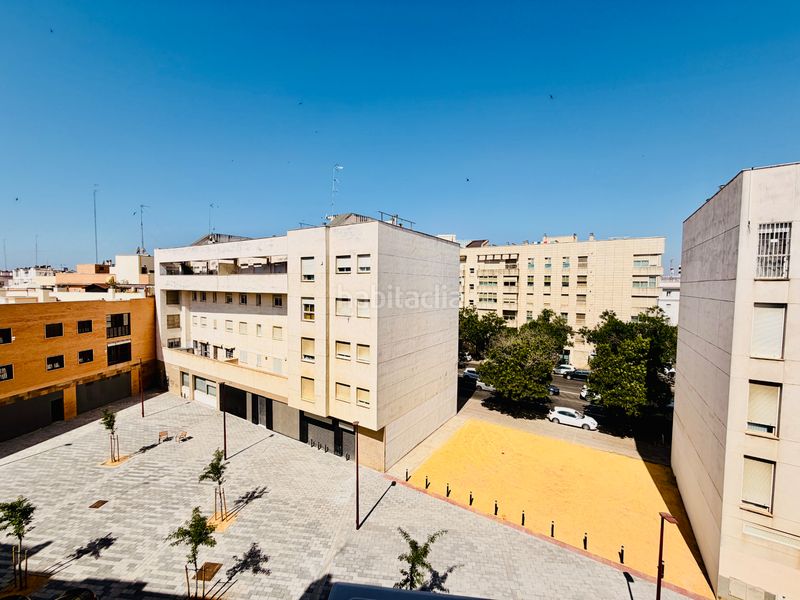 Foto c6c3b8e9-7ca0-4412-933a-290662d89676. Pis a El Porvenir Sevilla
