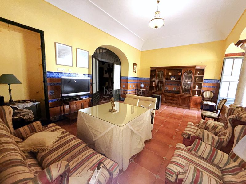 Foto 4116d199-f542-4afe-a472-de437fb5c06b. Casa adossada amb xemeneia a Zafra