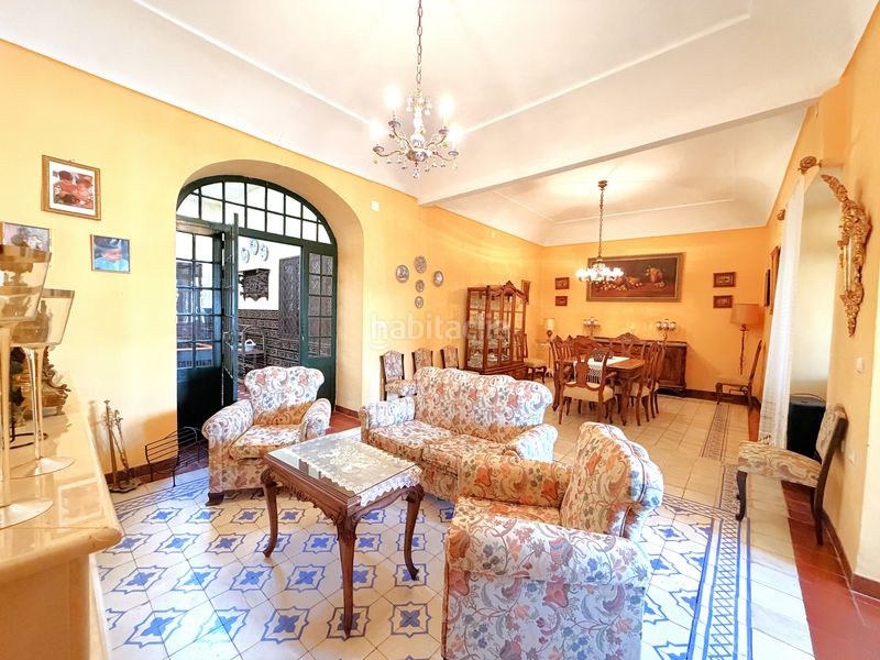 Foto 453a9165-eb69-4a76-acbc-7fca42ecc301. Casa adossada amb xemeneia a Zafra