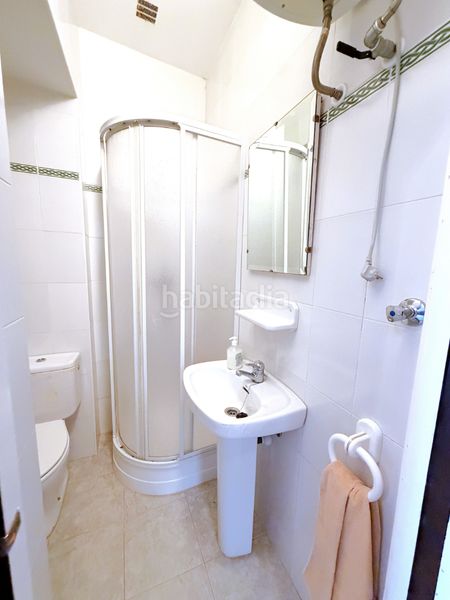 Foto 5ad84a49-e70b-4dee-8d33-f0f796c23a99. Casa adossada amb xemeneia a Zafra