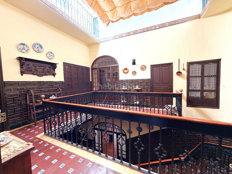 Foto b8c1c64c-ff11-4b29-944a-87794f718286. Casa adossada amb xemeneia a Zafra