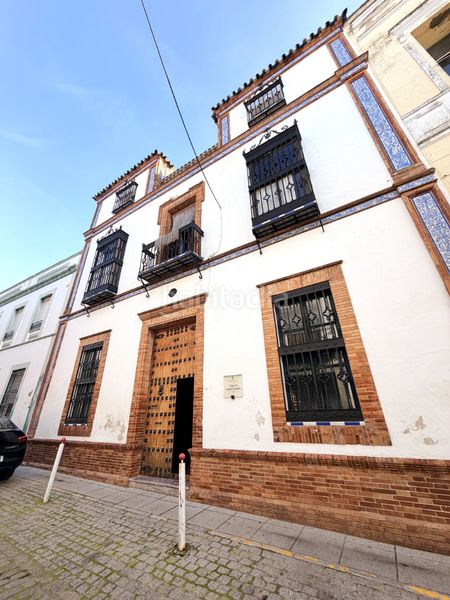 Foto bc559997-2669-40c9-b407-589e584c08d6. Casa adossada amb xemeneia a Zafra