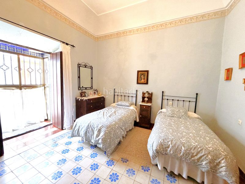 Foto c2581f09-6134-40c7-8874-a4f06f8716a3. Casa adossada amb xemeneia a Zafra
