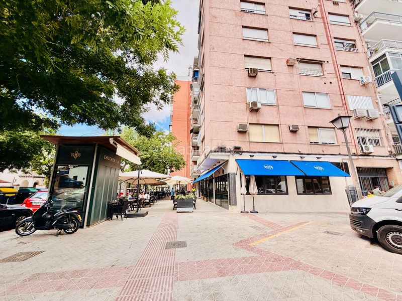 Foto 18ae6c8d-f8bd-4427-a631-fc79e98c9f18. Local comercial a Heliópolis Sevilla